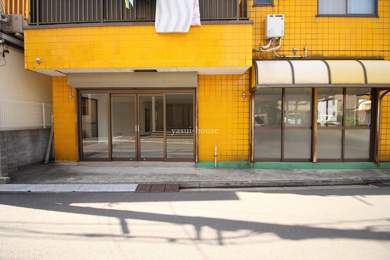 第4安井ビル1階 北側道路側