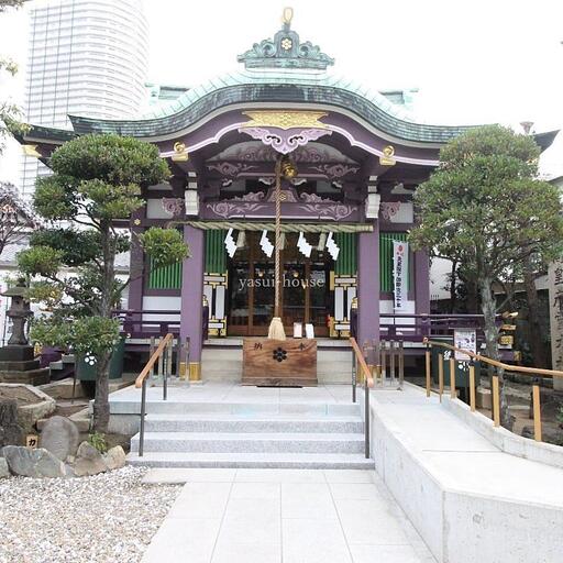 高木神社 飛木稲荷神社の並びにあります