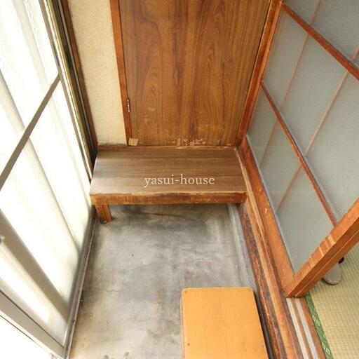 星野荘101 玄関内 踏み台あり