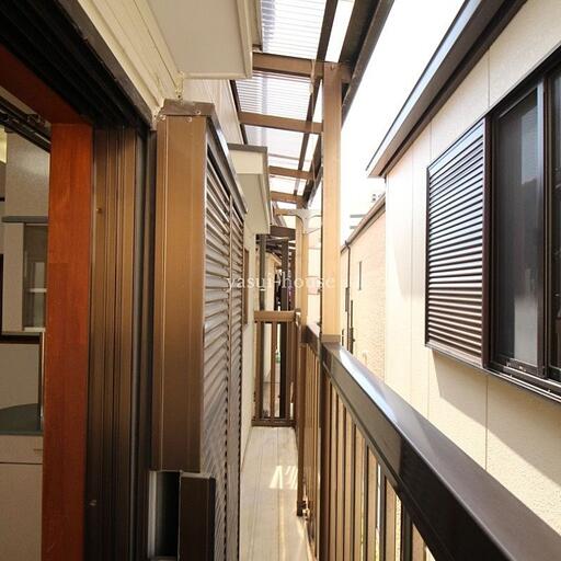 東向島2-45貸家<3階建> 2階バルコニー 南側(屋根付)